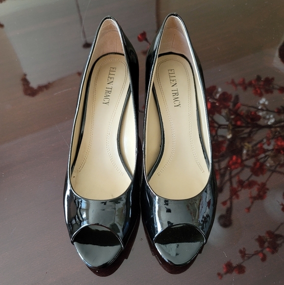 Ellen Tracy Vanna patent leather pump‎ - Picture 1 of 10